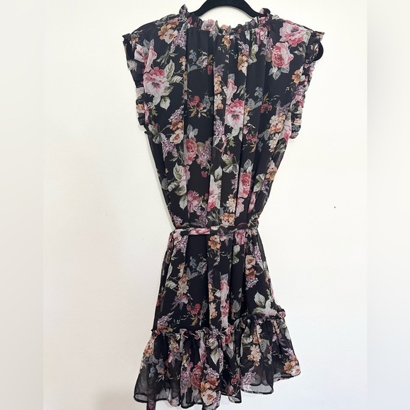Vici floral mini dress size medium ruffle girly garden party boho fit and flare - Picture 3 of 3